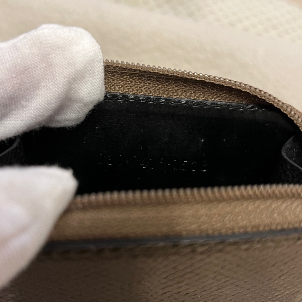 Gucci Python !!! Compact Coin Case Wallet - image 8